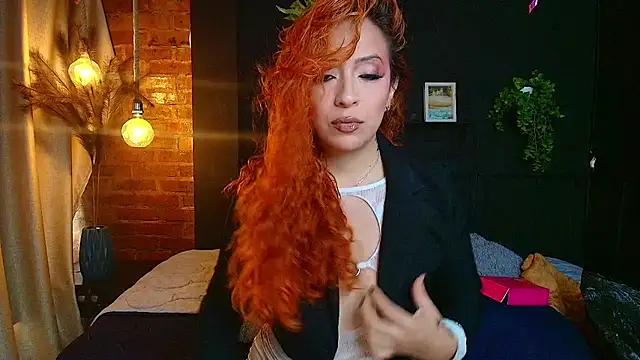 Snapshot of sahra_taylor_ chatting on May 4, 2026, 2:35 pm sahra taylor online show from May 4, 2026, 2:35 pm