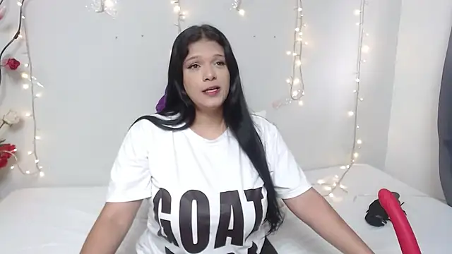 Nicol Love0 online show from January 9, 2025, 8:11 pm