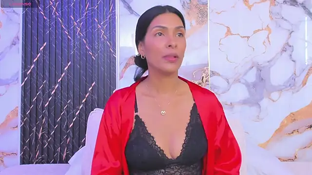 Alyson-a online show from November 27, 2025, 12:40 pm