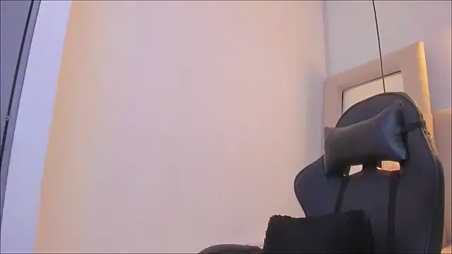 Zoeth Ruiz online show from October 2, 2025, 1:29 pm