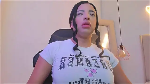 Zoeth Ruiz online show from October 16, 2025, 12:50 pm