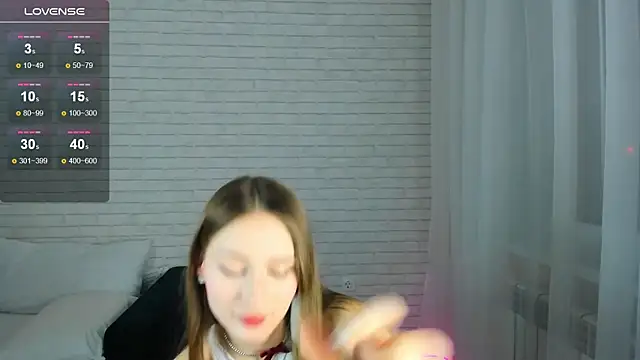 Snapshot of candyboofairy chatting on December 21, 2024, 12:42 am candyboofairy online show from December 21, 2024, 12:42 am