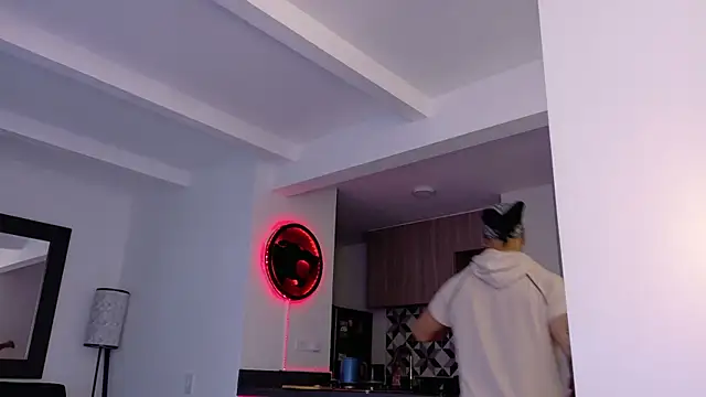 tony muscle online show from September 27, 2025, 10:37 pm