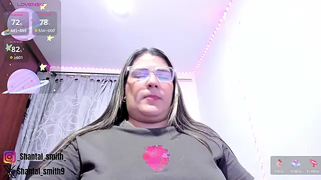 Snapshot of shantal_smith9 chatting on February 4, 2026, 3:56 am shantal smith9 online show from February 4, 2026, 3:56 am