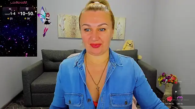 Lili Crossi online show from November 5, 2025, 6:57 am