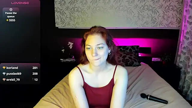 Miss you kiss online show from January 3, 2025, 1:14 pm