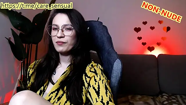 M Sensual online show from March 13, 2025, 9:10 am