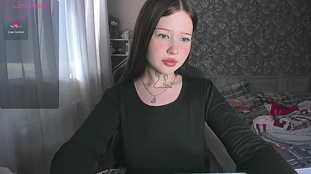 kate8ketee8 online show from October 4, 2025, 11:41 am