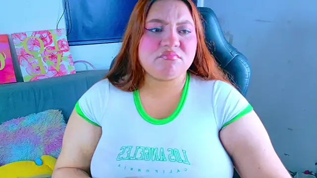 Snapshot of Rebeca_charme21 chatting on June 19, 2026, 12:31 pm Rebeca charme21 online show from June 19, 2026, 12:31 pm