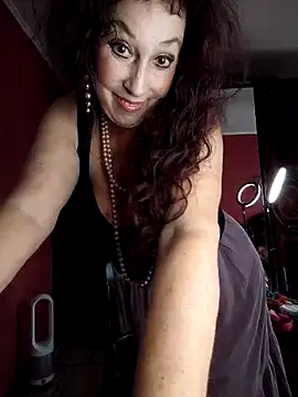 GypsyEsmeralda online show from September 18, 2025, 5:53 am
