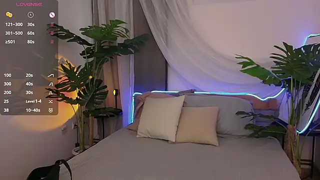 Alice Walters online show from October 3, 2025, 2:58 pm