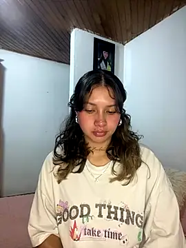 Andi9  online show from October 7, 2025, 1:14 am