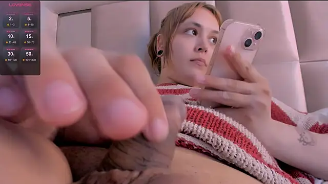 Snapshot of fem_to chatting on July 12, 2026, 7:05 pm fem to online show from July 12, 2026, 7:05 pm