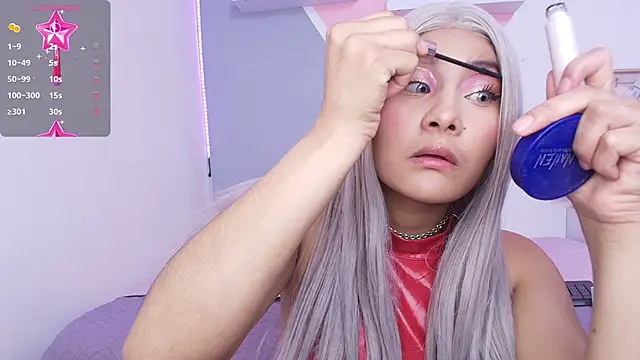 Missslunaa online show from March 17, 2025, 7:04 pm