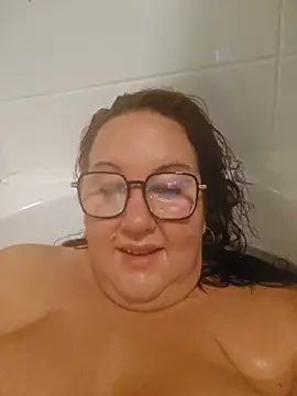 Bekahblows online show from October 12, 2025, 9:14 pm