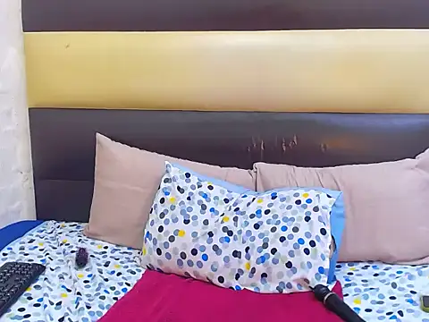 Snapshot of NunuBerry16 chatting on February 13, 2026, 9:11 pm NunuBerry16 online show from February 13, 2026, 9:11 pm