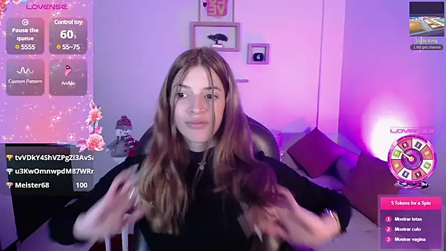 Snapshot of Nora_Vennucci chatting on December 11, 2024, 11:00 pm Nora Vennucci online show from December 11, 2024, 11:00 pm