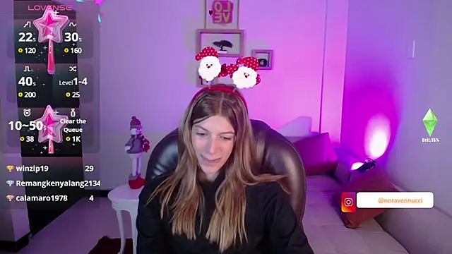 Snapshot of Nora_Vennucci chatting on December 17, 2024, 10:54 pm Nora Vennucci online show from December 17, 2024, 10:54 pm