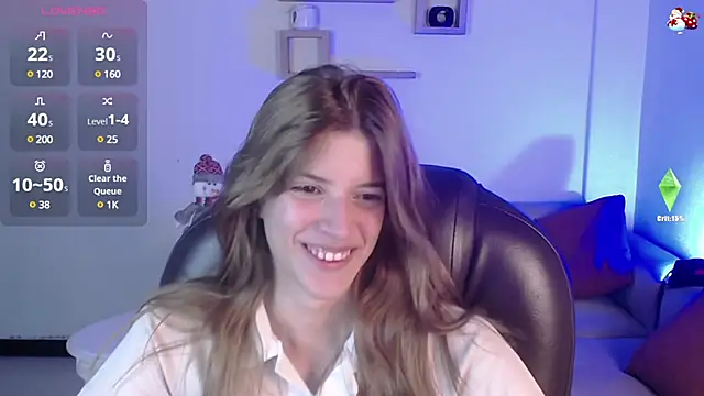 Snapshot of Nora_Vennucci chatting on December 20, 2024, 7:28 pm Nora Vennucci online show from December 20, 2024, 7:28 pm