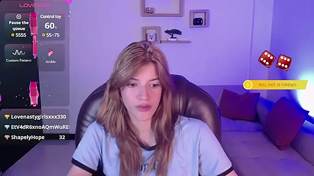 Snapshot of Nora_Vennucci chatting on January 23, 2025, 10:11 pm Nora Vennucci online show from January 23, 2025, 10:11 pm