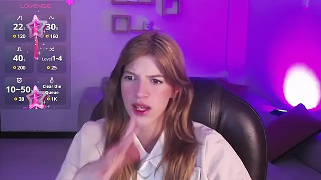 Snapshot of Nora_Vennucci chatting on January 31, 2025, 7:29 pm Nora Vennucci online show from January 31, 2025, 7:29 pm