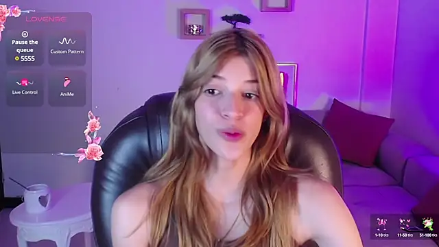 Snapshot of Nora_Vennucci chatting on February 19, 2025, 8:10 pm Nora Vennucci online show from February 19, 2025, 8:10 pm