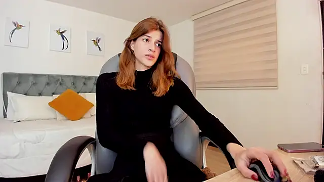 Snapshot of Nora_Vennucci chatting on September 9, 2025, 7:46 pm Nora Vennucci online show from September 9, 2025, 7:46 pm