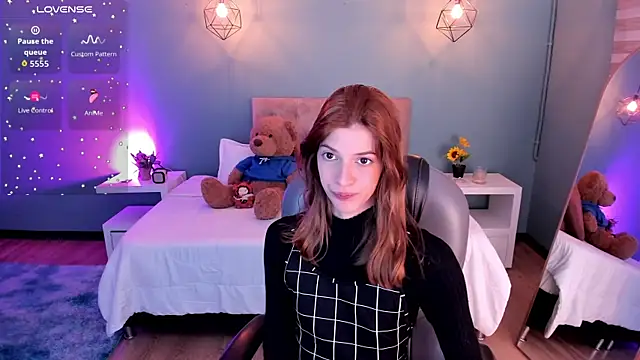 Snapshot of Nora_Vennucci chatting on September 10, 2025, 8:09 pm Nora Vennucci online show from September 10, 2025, 8:09 pm