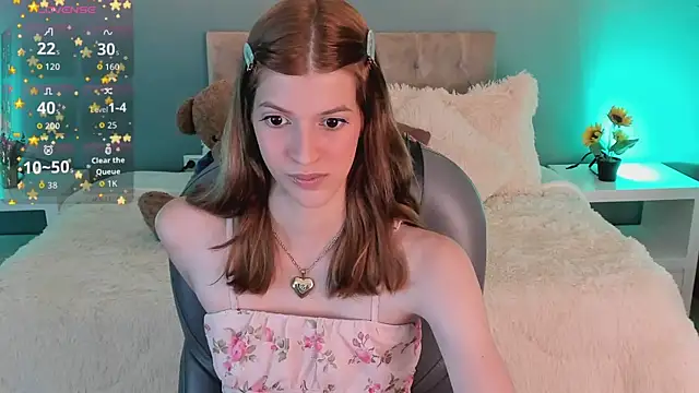 Snapshot of Nora_Vennucci chatting on October 9, 2025, 8:51 pm Nora Vennucci online show from October 9, 2025, 8:51 pm