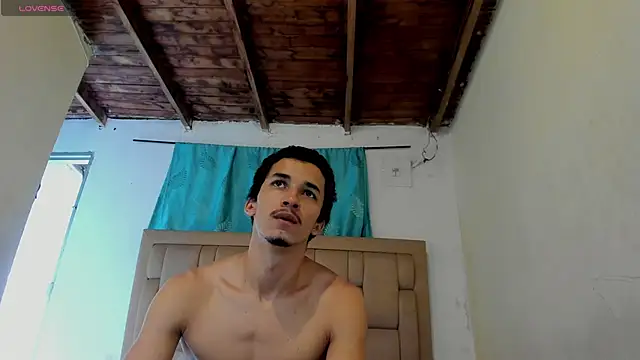 stepcouple XXX online show from May 26, 2026, 8:05 pm
