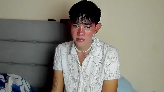 Snapshot of andrew_uwu_ chatting on December 22, 2025, 9:56 pm andrew uwu online show from December 22, 2025, 9:56 pm