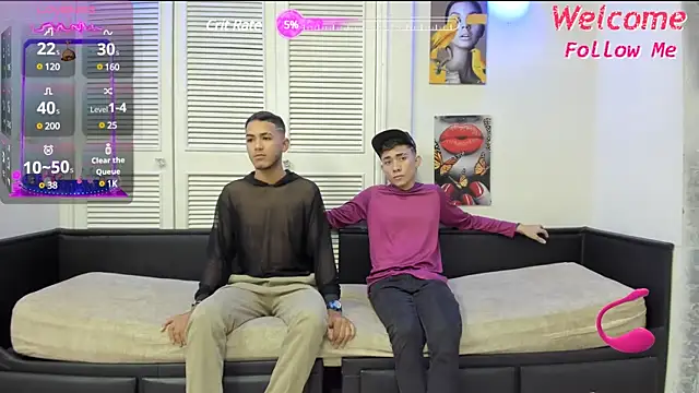 StrawwBoys online show from December 8, 2024, 2:39 am