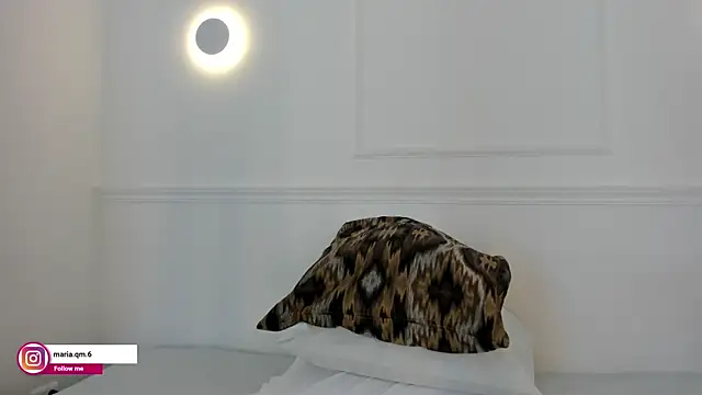 mary suarez online show from November 3, 2025, 3:52 am