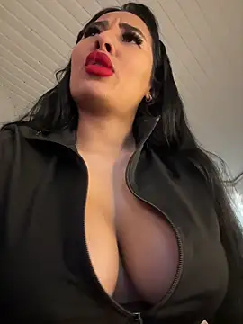 Anily Lovely online show from January 17, 2025, 8:55 pm