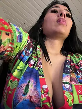Anily Lovely online show from January 21, 2025, 11:45 pm