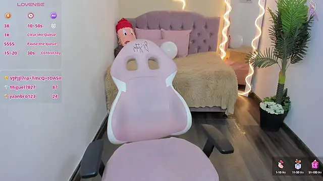 Snapshot of kendra_tay chatting on February 23, 2025, 6:17 am kendra tay online show from February 23, 2025, 6:17 am