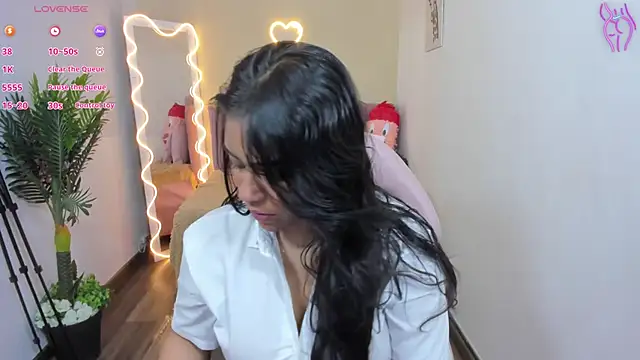 Snapshot of kendra_tay chatting on February 24, 2025, 3:23 am kendra tay online show from February 24, 2025, 3:23 am