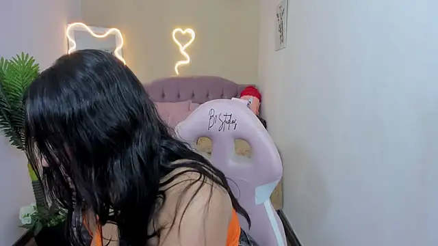 Snapshot of kendra_tay chatting on March 2, 2025, 3:24 am kendra tay online show from March 2, 2025, 3:24 am