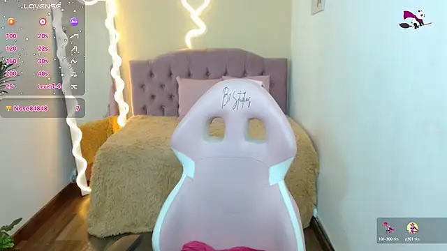 Snapshot of kendra_tay chatting on March 20, 2025, 6:19 am kendra tay online show from March 20, 2025, 6:19 am