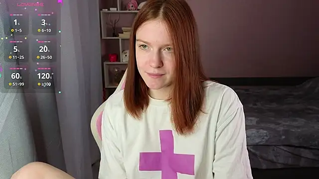 CassieJuice69 online show from May 18, 2026, 4:02 pm