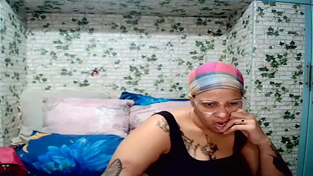 Snapshot of Indian_candyXX chatting on April 20, 2026, 4:21 pm Indian candyXX online show from April 20, 2026, 4:21 pm