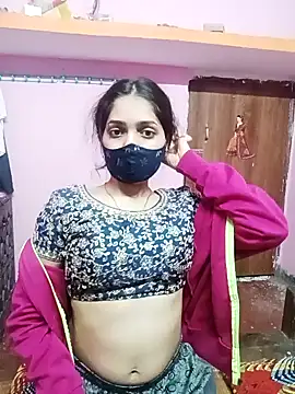 Cute-Simmi online show from December 16, 2024, 4:38 pm