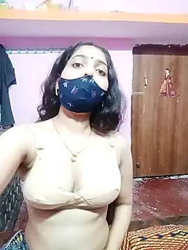 Cute-Simmi online show from December 24, 2024, 5:34 pm