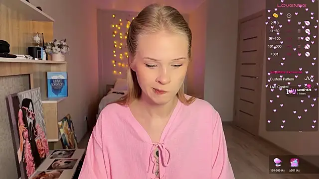 lisa barbie online show from December 22, 2025, 11:18 am