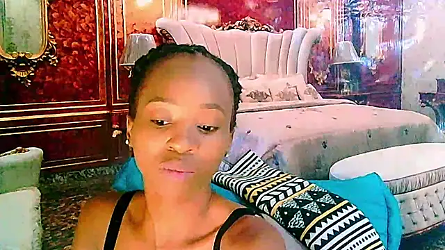 Snapshot of EbonyCreamy69 chatting on December 16, 2024, 6:16 pm EbonyCreamy69 online show from December 16, 2024, 6:16 pm