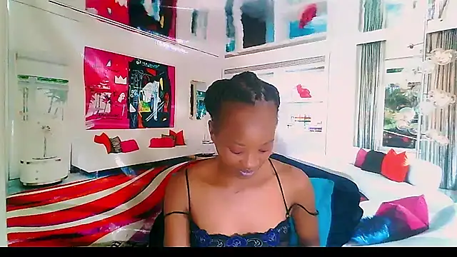 Snapshot of EbonyCreamy69 chatting on December 20, 2024, 12:30 am EbonyCreamy69 online show from December 20, 2024, 12:30 am