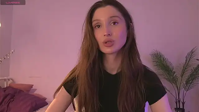 Snapshot of tender_babyy chatting on November 7, 2025, 12:49 pm tender babyy online show from November 7, 2025, 12:49 pm