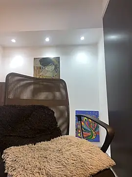 Dirtyboyhot online show from April 4, 2026, 2:54 am