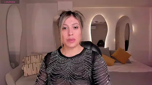 IrinaPortman online show from November 3, 2025, 11:55 am