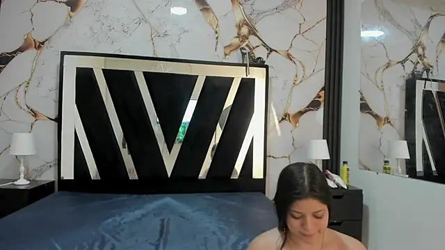 KarinaSimonz online show from October 11, 2025, 9:02 pm